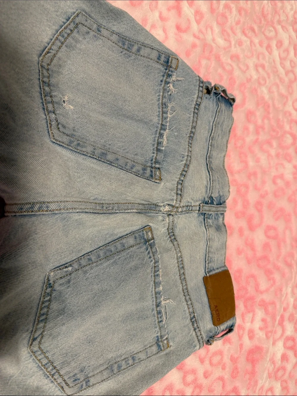Aeropostale Light Wash High-Rise Distressed Women’s Jeans